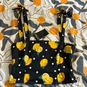 Lemon print crop top